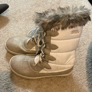Tall snow/winter boot women
